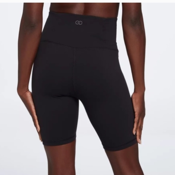 CALIA Women's Essentials Ultra High Rise 7” Black Bike Short women’s size M NWT - Picture 2 of 8